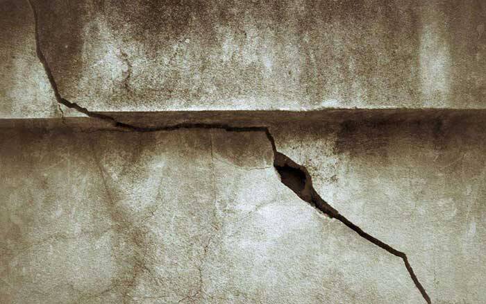 1503484721176324.jpg The first point of crack repair,surface treatment.jpg