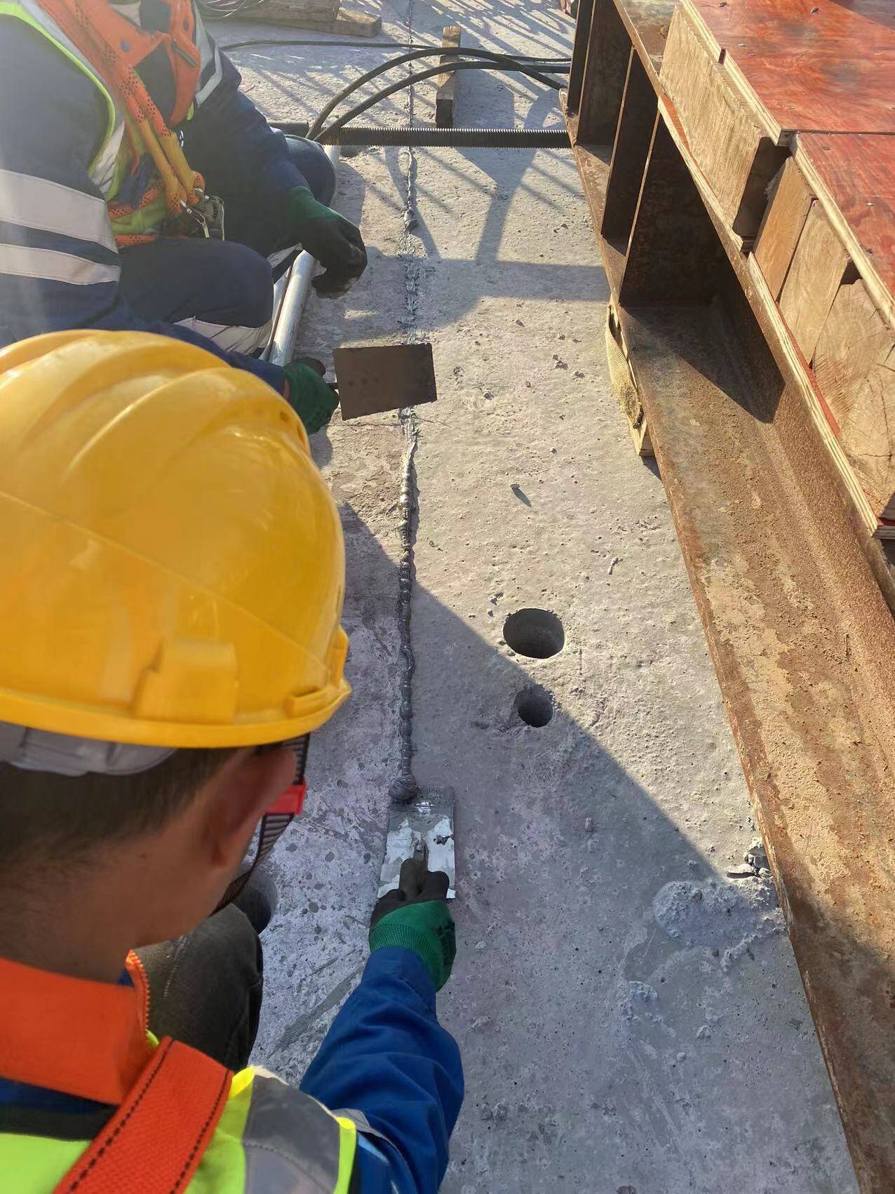 HM-120SC segmental bridge adhesive HM-120SC segmental bridge adhesive